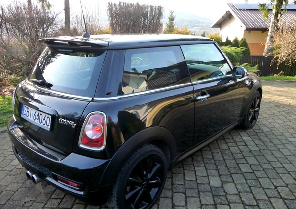 MINI Cooper cena 34900 przebieg: 143000, rok produkcji 2011 z Stęszew małe 742